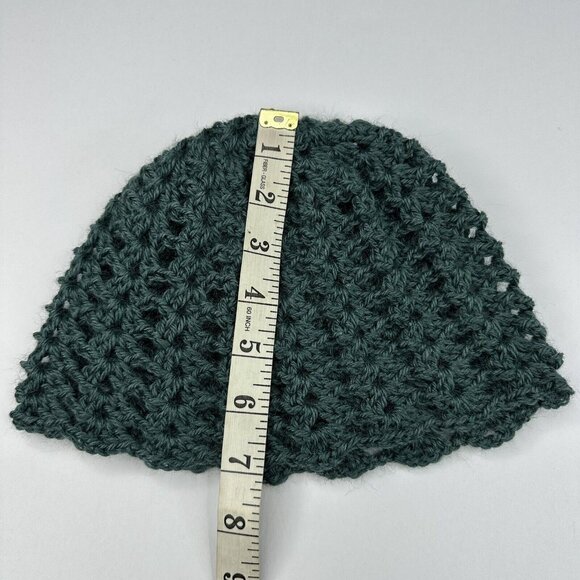 Handmade‎ New Lacy Cloch Lion Brand Re-Spun Recycled Polyester Knit Beanie - M/L - Picture 9 of 10